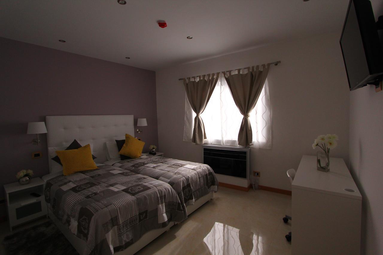 Morenos Boutique Hotel Mindelo Exterior photo